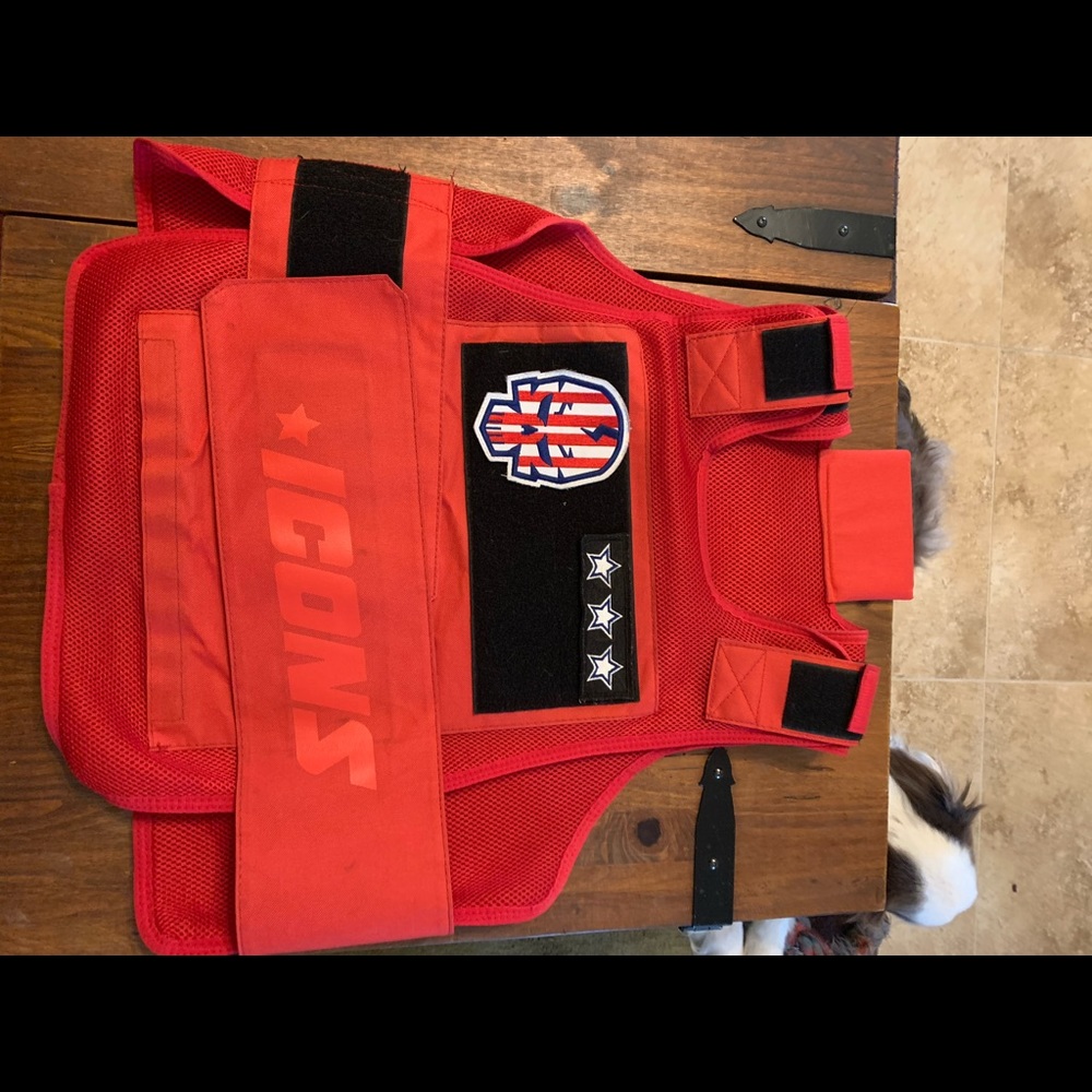Red ICONS vest with 2 patches